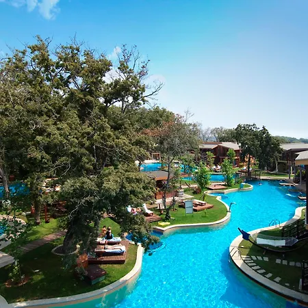 Sueno Resort Side